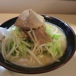 古潭 - 野菜味噌ラーメン、チャーシュー、野菜増し@850
