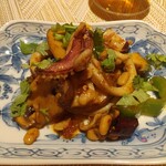 fu-fu shisen - イカと水豆鼓の炒め物