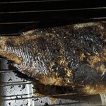 サスヨ海産 魚河岸サスヨ海産市場本店 - 自宅にて　「皮がねー直ぐ焦げるからねーって」言われてたのにも関わらずこのザマです　真っ黒クロスケ体たらく