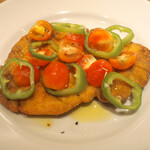 スガハラ - 宮城 黒豚 ミラノ風カツレツ + トマト + ピーマン