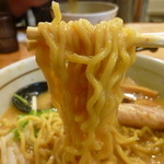 麺屋空間 - 麺リフト（濃厚豚骨味噌ラーメン）