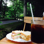 ミハエル - サンドイッチと通り