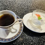 ステーキ・慶 - ドリンクとデザート付