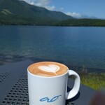 ao LAKESIDE CAFE - おやじ1人でもテンション上がる〜