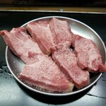 焼肉かつらぎ - タン（モト）（2,420円）