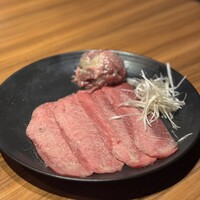 中目黒焼肉 登牛門 - 