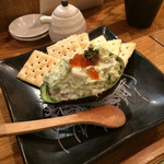 こけら - アボカドと魚介のタルタル