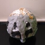 京氷ゆきみ庵 - 氷を絡めて食べると、濃厚な黒ごまの風味、旨みに加え、キャラメルの風味、甘みが感じられ、黒ごまの風味とキャラメルの甘みのバランスが絶妙でめちゃめちゃ美味しいかき氷〜!!( ^o^)ﾉ