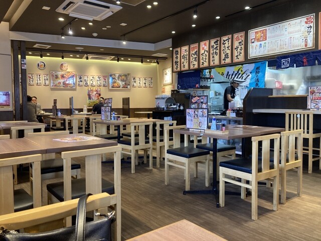 Kushi Katsu Teppan Izakaya Kushiwakamaru Nakamozu Ten photo 4