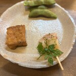 焼き鳥 のあみ - 厚揚げ　枝豆（紫ずきん）　カプレーゼ