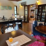 book&cafe Nishi-Tei - 