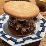 ちんぷんかんぷん - 甘納豆マスカルポーネクッキーサンド¥500