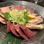 炭火焼肉 肉刺し にく式 - 