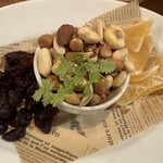 CONA 大宮店 - ドライフルーツとミックスナッツ盛り