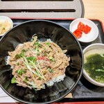 焼肉名菜 福寿 グランエミオ所沢店 - 牛カルビ丼セット