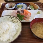 小笠原食堂 - 刺身盛り定食