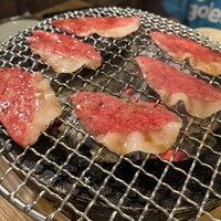 炭火焼肉ホルモン うしごろ 中目黒店 - 