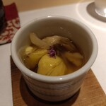 鮨 ひろ海 - 栗の茶碗蒸し