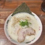 麺や而今 - 鶏塩白湯らぁ麺（1350円）
