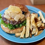 LITOR - Yellow パイナップルバーガー（1,900円）