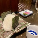 はたご家 - おにぎり さけ