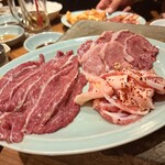 炭火焼肉ホルモンさわいし - 