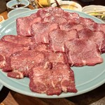 炭火焼肉ホルモンさわいし - 