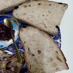 Bakery & Restaurant Sawamura Kyu Karuizawa - パン・オ・ルヴァン♡皮目がパリッと香ばしく♫中はムチっと♡