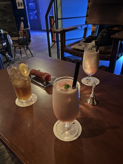 バーアンドフード 黒い月（バーアンドフードクロイツキ） - 中央弘前（バー）の写真