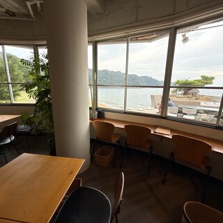 シーサイドカフェ アルファ_2