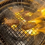 飛騨牛焼肉 牛ざんまい - 