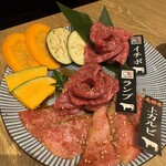 飛騨牛焼肉 牛ざんまい - 
