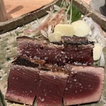 土佐みょうじん - 鰹のタタキ塩、これは驚異的に美味い