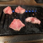 タンとハラミ 焼肉いたる - 