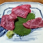 千ふく - お造り(但馬玄 マルシン、ヒウチ昆布締め、見島牛 ロース)