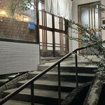 弥介寿司 - 店舗入口