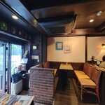 ブルグ - 店内