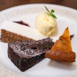 シェ・レノン - 2025.9 デザートの盛り合わせ