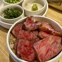 YAKINIKU 安萬LABO - 