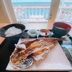 シーサイドスパ マリーナ展望レストラン - ◆大あじひもの定食 1,000
                                ◆ご飯小盛り −110円
                                ※税込