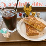 ホリーズカフェ - 料理写真:アーモンドバタートーストセット 540円(税込)