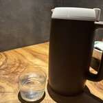 成 CH - 分杭峠周辺の赤松の炭を使った水も、霊験あらたか。