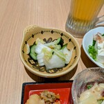 浅草屋 - お通し 浅漬け