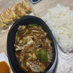 ぎょうざの満洲 - 料理写真: