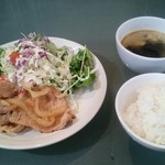 シュナカフェ - 日替わりランチ（980円→540円）♪