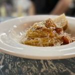 PIZZA LINDA - 豚肉と玉ねぎのトマト煮込み　アマトリチャーナ