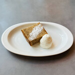 ピッツェリア イゾラ - ランチコースAデザート（紅茶のシフォンケーキ）