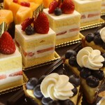 クリオロ - ケーキショーケース