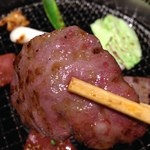 山形黒毛和牛 米沢牛焼肉 仔虎 - タン