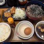とんから亭 - 料理写真:鶏つけ汁蕎麦定食1099円　生卵＆唐揚げ付